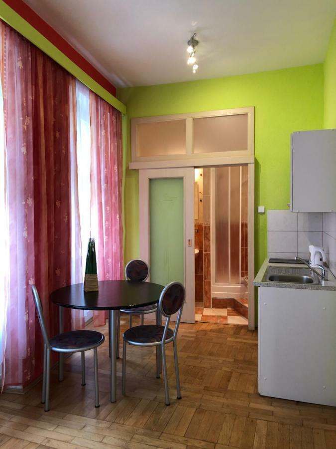 Apartman Orchidej U Vridla Карлови Вари Екстериор снимка